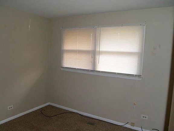 3rd image of 19001 Baker Ave