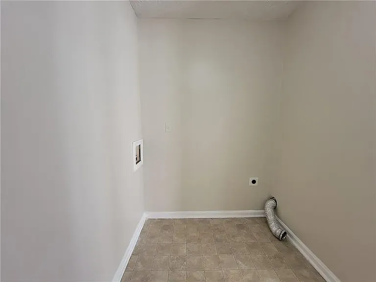 1743 Hunting Creek Dr SE — Photo 12