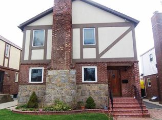 7938 212th St, Hollis Hills, NY 11364