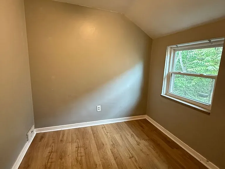206 E Garden Rd — Photo 9