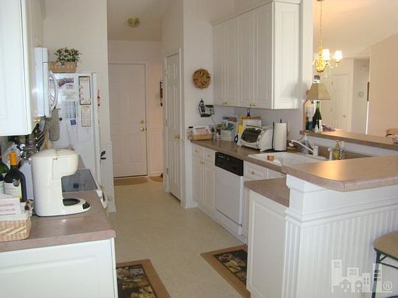 5th image of 1019 Maplechase Drive SE