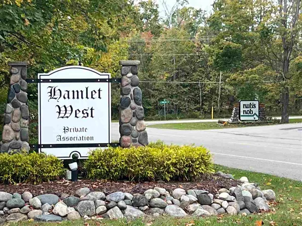 46 Meadow Wood Dr, Harbor Springs, MI 49740