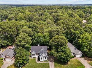 204 Hidden Cellars Dr, Holly Springs, NC 27540