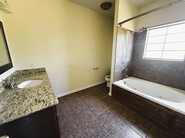 210 Small Oaks Rd — Photo 12