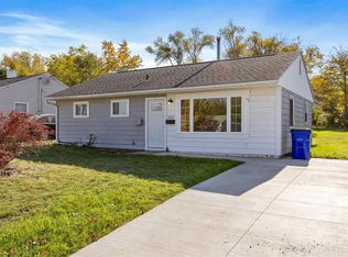 2433 8th Ave SW, Cedar Rapids, IA 52404