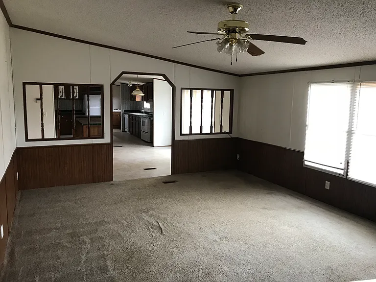 149 Smith Dr — Photo 8