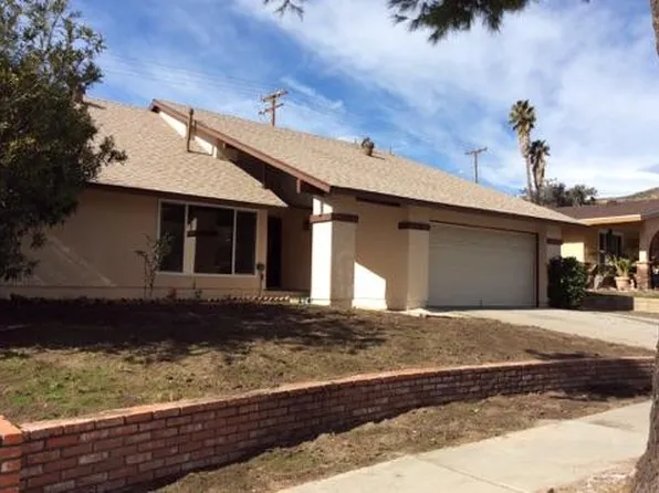 28007 Foxlane Dr, Santa Clarita, CA 91351