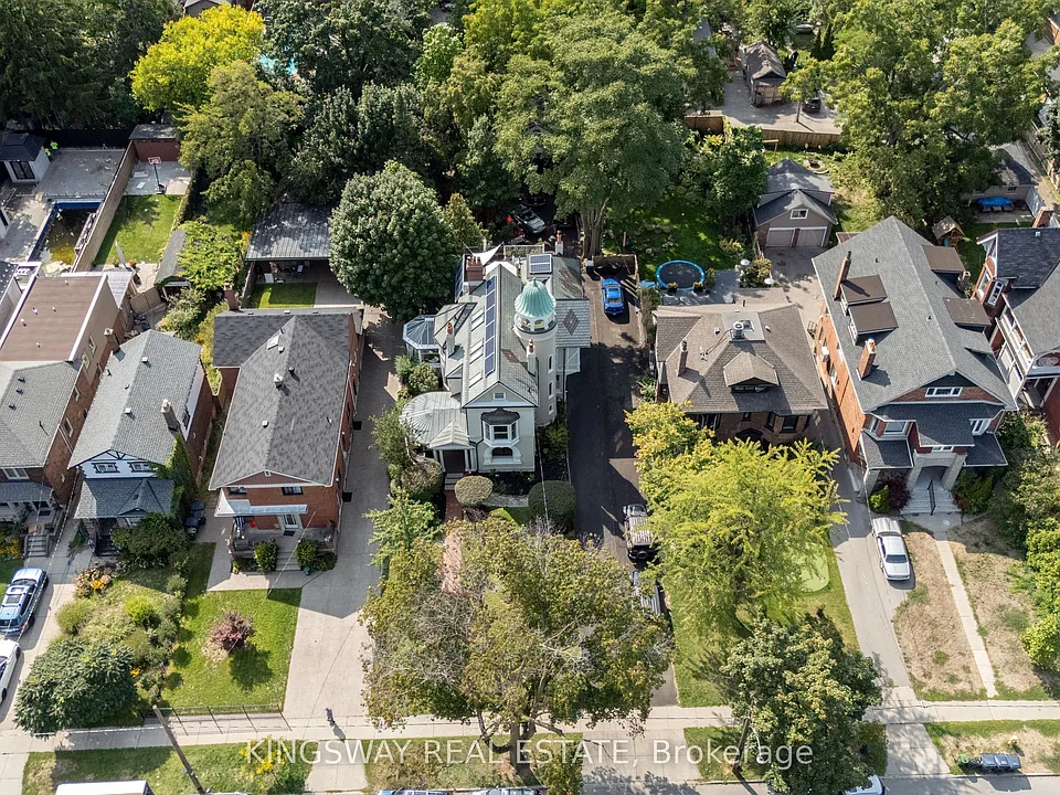 166 High Park Ave