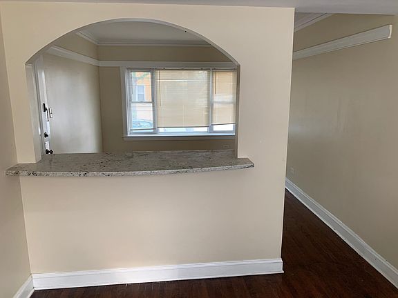 2nd image of 2714 N Leclaire Ave #2X