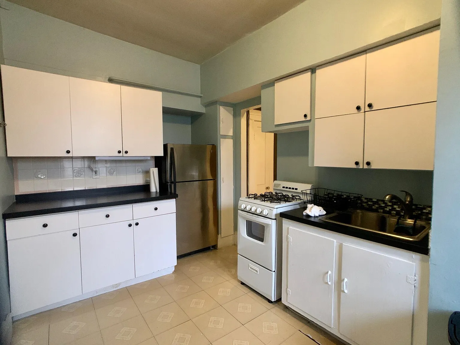 1 bed, 790 sqft, $2,295 — Photo 2
