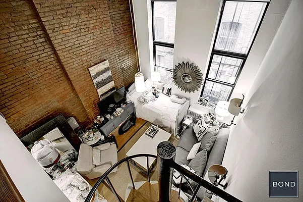 Rented by Bond New York | media 8