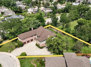 2509 Astor Ct, Glenview, IL 60026