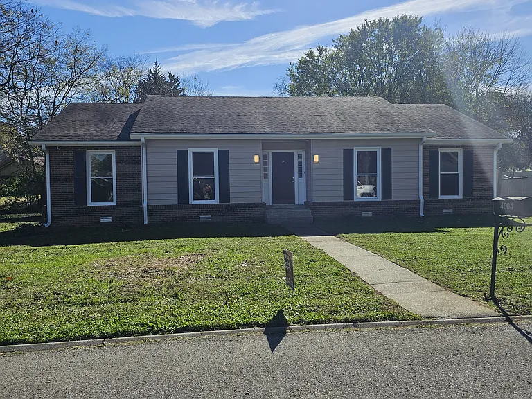 4004 Port Jamaica Ct — Photo 1