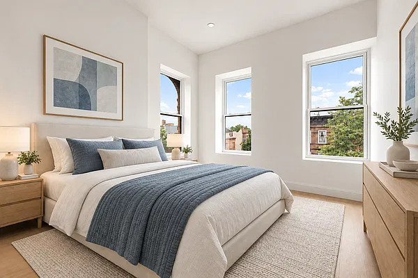 Bedroom, photo 2