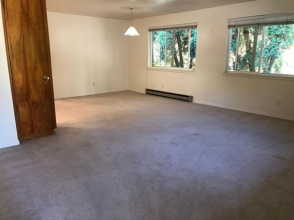 2nd image of 12053 35th Ave NE APT 4