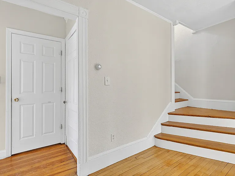 36 Mapleton St — Photo 28