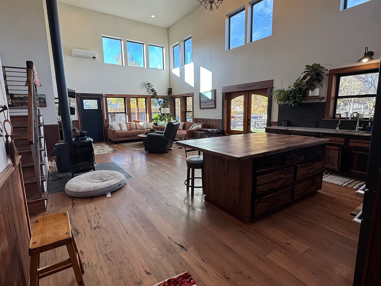 64670 Wharton Ave — Photo 3