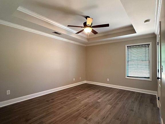 3rd image of 103 Summerset Ln
