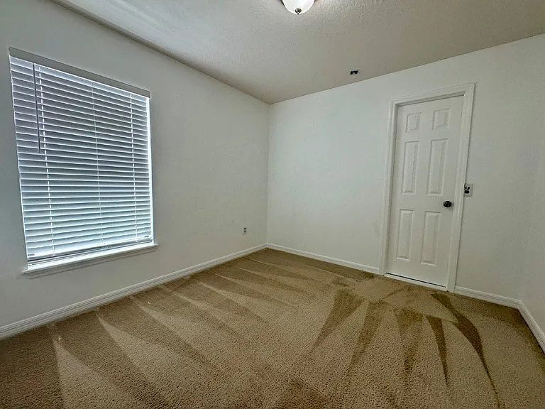 11102 Carrick Stone St — Photo 8