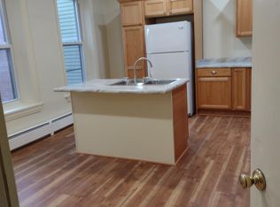 17 N Hanover St, Carlisle, PA 17013