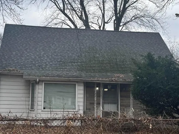 2401 Hancock St, Lake Station, IN 46405