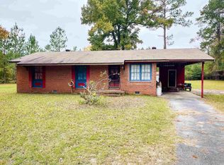 604 Kingston Ct, Millen, GA 30442
