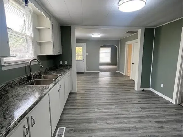 2901 Stevens Ave, Parsons, KS 67357