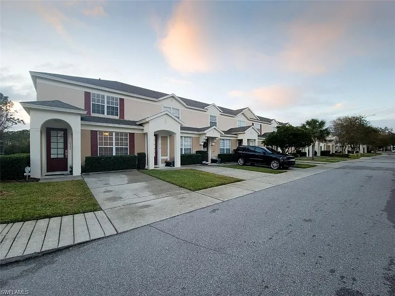2332 Silver Palm Dr — Photo 25