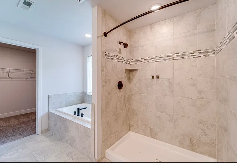 7 Limox Ln #1 — Photo 23
