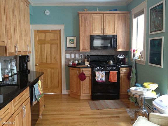 337 Beacon St. #337-01 Somerville Shared Unit Photo 10