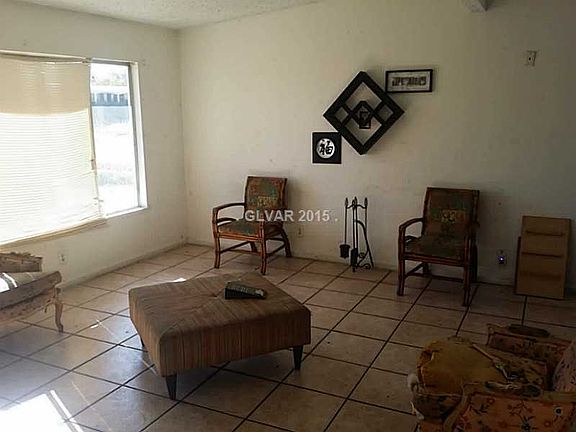 4th image of 4286 Cloverdale Ave