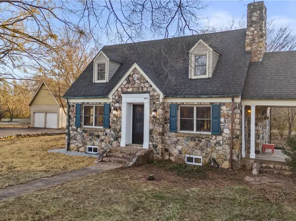 20 Stoney Point Rd, Cumberland, VA 23040