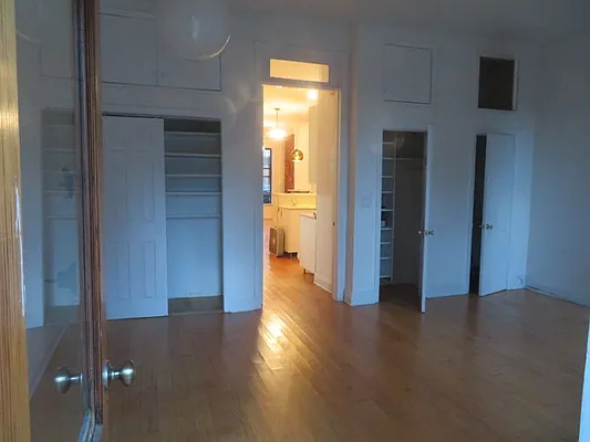 Rented by Space Real Estate | media 33