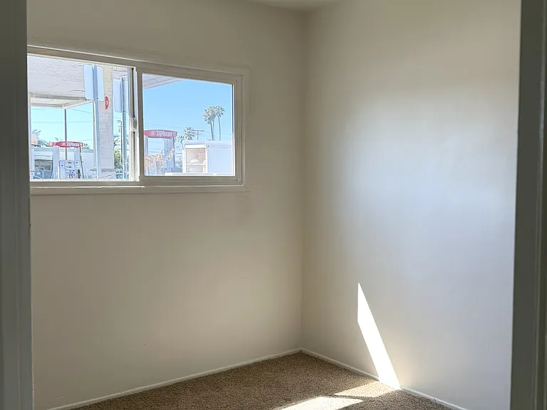 1657 W 227th St #1 — Photo 10
