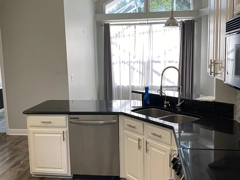 2204 Kettle Dr — Photo 11