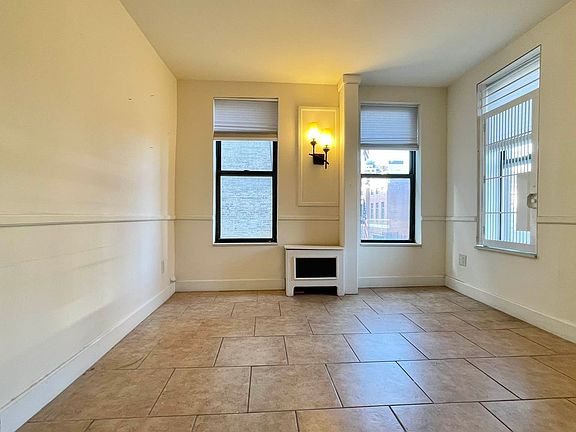 2nd image of 100 W 83rd St APT 2A