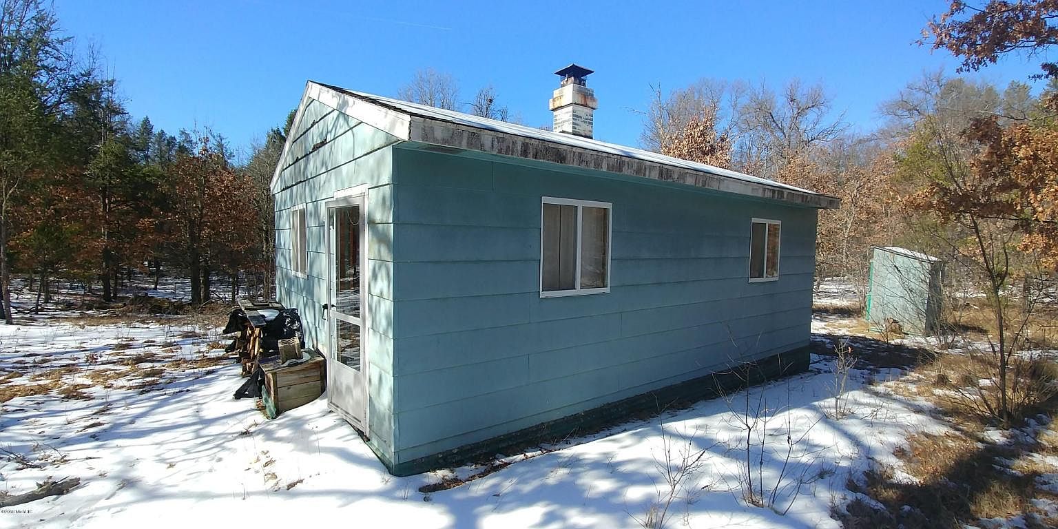 3407 W 8th St, Baldwin, MI 49304 Zillow