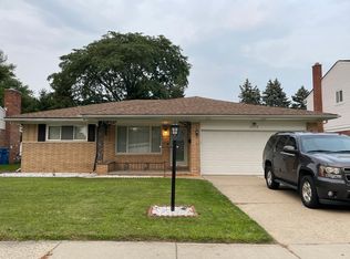 29578 Tropea Dr, Warren, MI 48092
