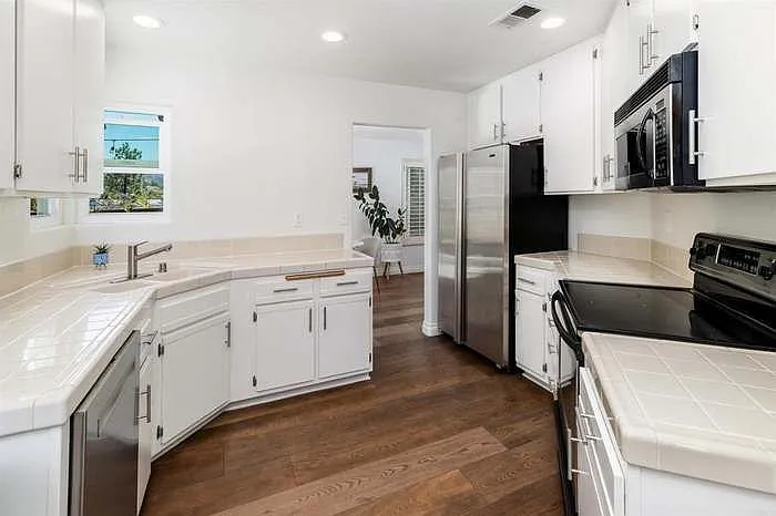 6848 Xana Way — Photo 10