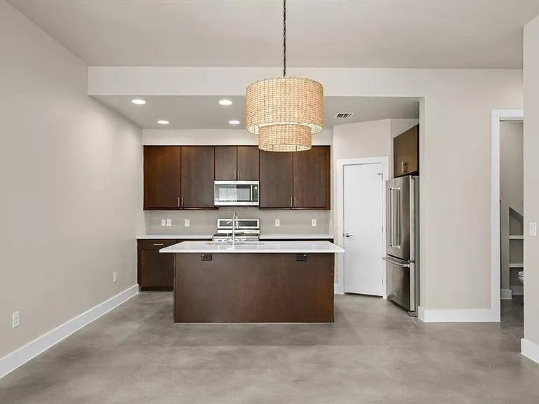 5404 Bennett Ave #A — Photo 9
