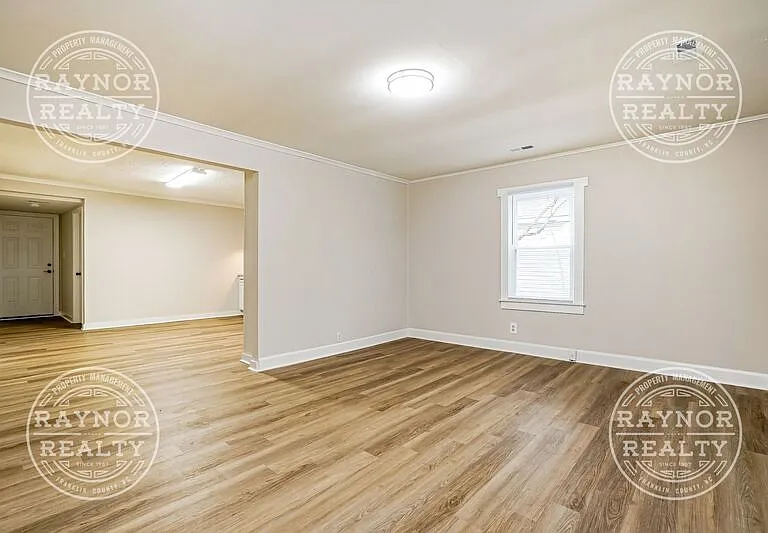 515 Dale St SW — Photo 4