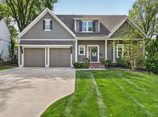 6806 Fontana St, Prairie Village, KS 66208