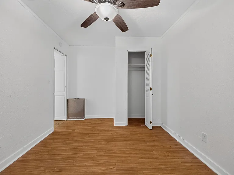 100 Hodges Manor Rd — Photo 7