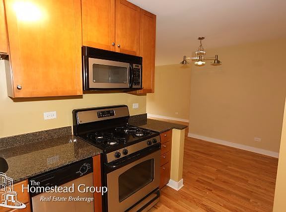3rd image of 623 W Wrightwood Avenue # Fl 204_2nd
