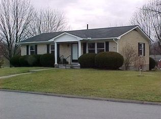 121 Holiday Rd, Winchester, KY 40391