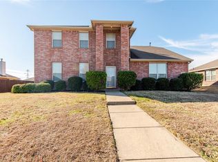 611 Pewitt Dr, Lancaster, TX 75146