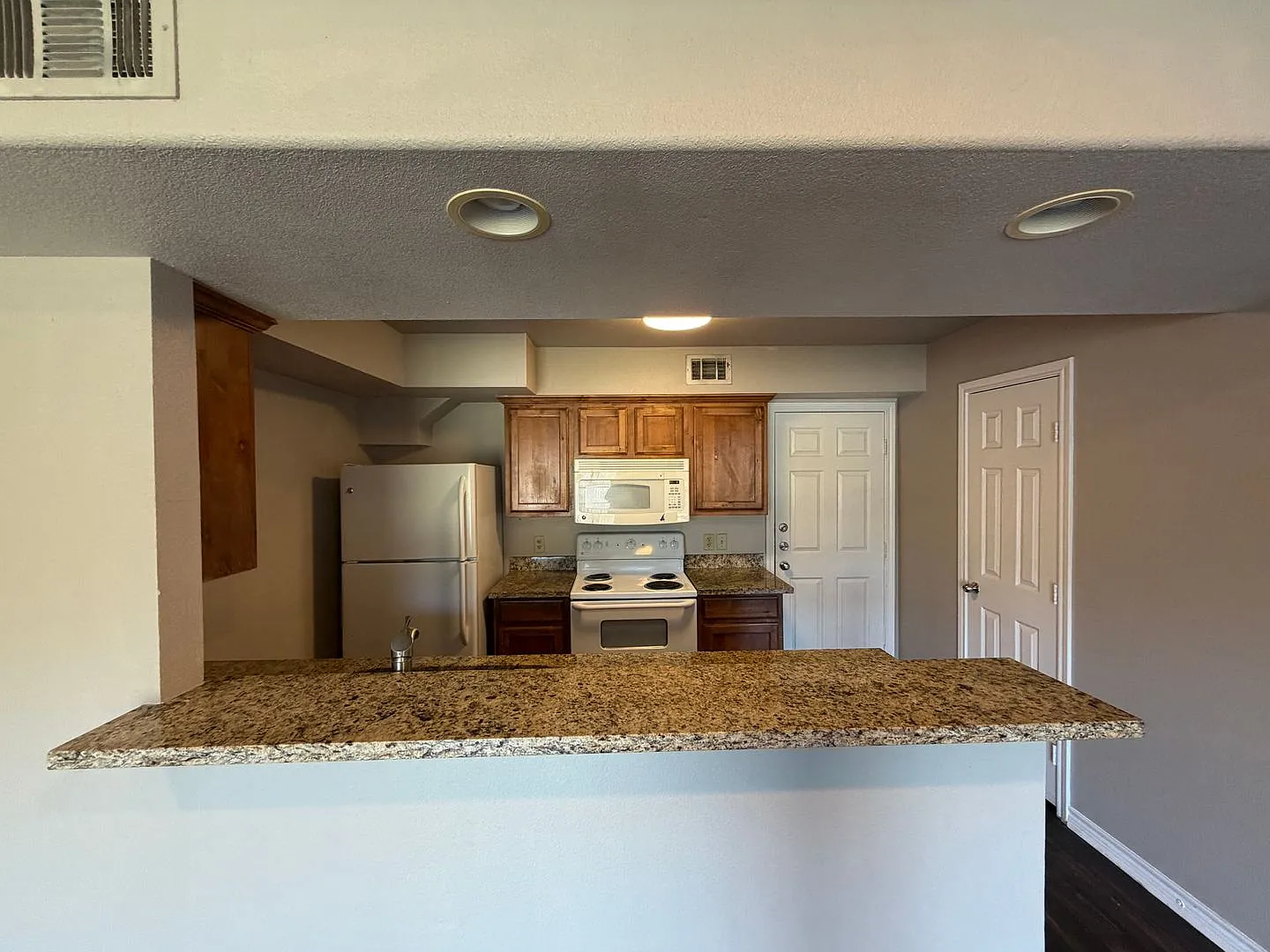 2535 Pascal Ct — Photo 4
