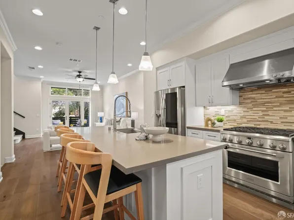 220 Sierra Vista Ave, Mountain View, CA 94043