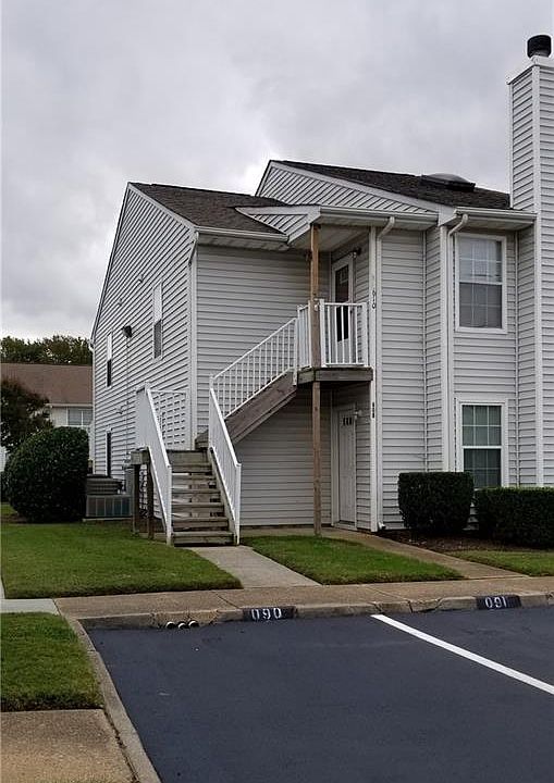 1st image of 610 Pylon Ct #201