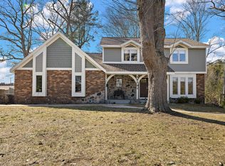 18791 W Spring Lake Rd, Spring Lake, MI 49456